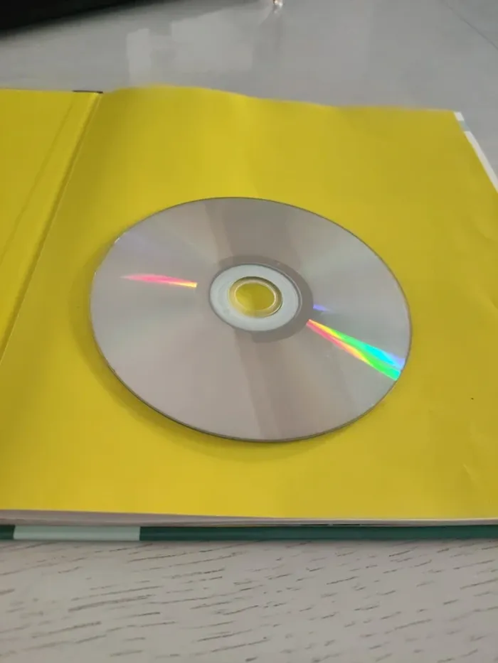 livre "Les Dinosaures" avec DVD - photo numéro 4