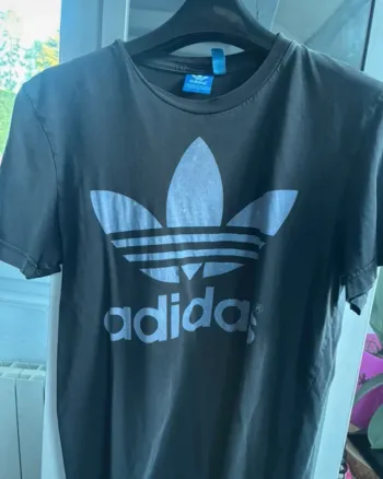Tee shirt adidas taille M