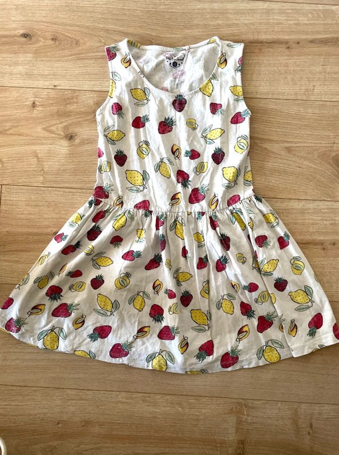 robe fruit taille 140