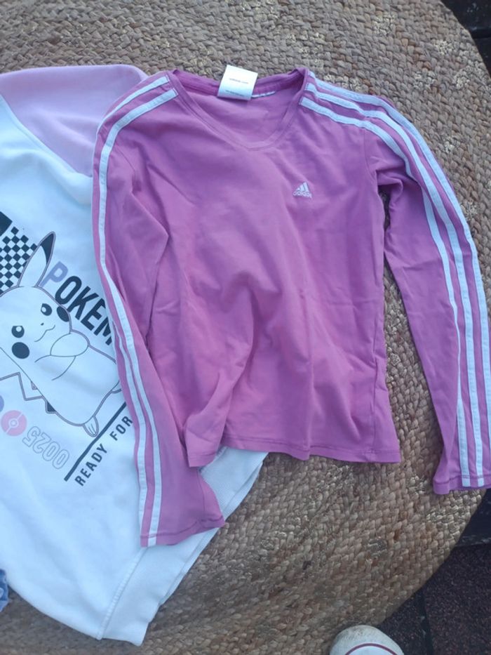 Lot pull 12 ans fille Pokémon Adidas - photo numéro 4