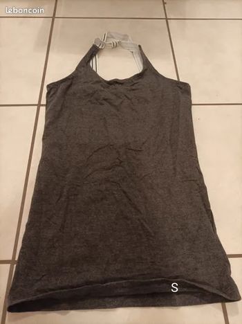T-shirt de sport taille S