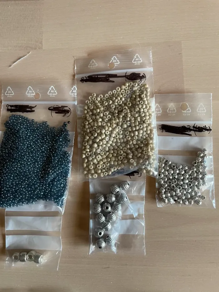 Lot de perles diverses - photo numéro 2