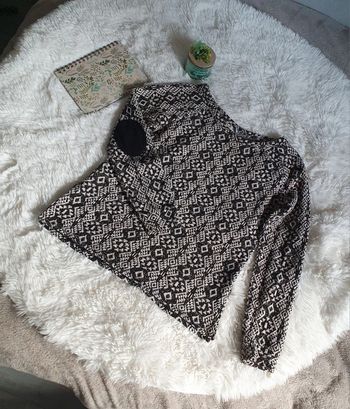 🌷 Magnifique haut manches longues Bershka