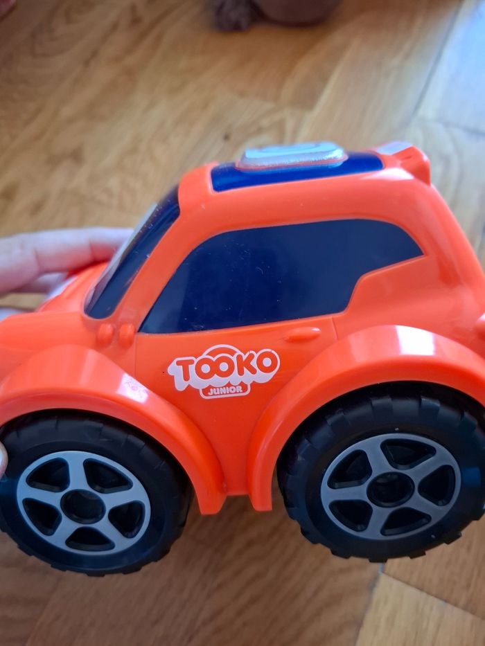 Ma première voiture télécommandée Tooko - photo numéro 4