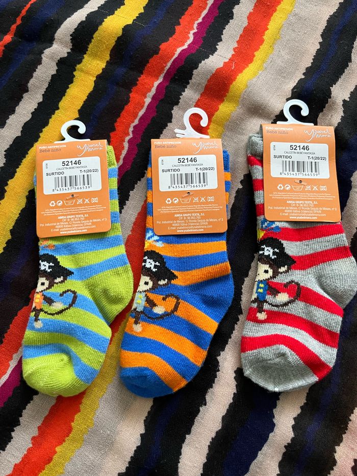 Lot de 3 paires de chaussettes - taille 20/22 - photo numéro 2