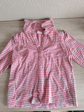 T-shirt manches longues à rayures roses et grises 4 ans