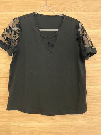 Lot de 4 t shirts /