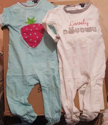 Lot 2 pyjamas fins 9 mois