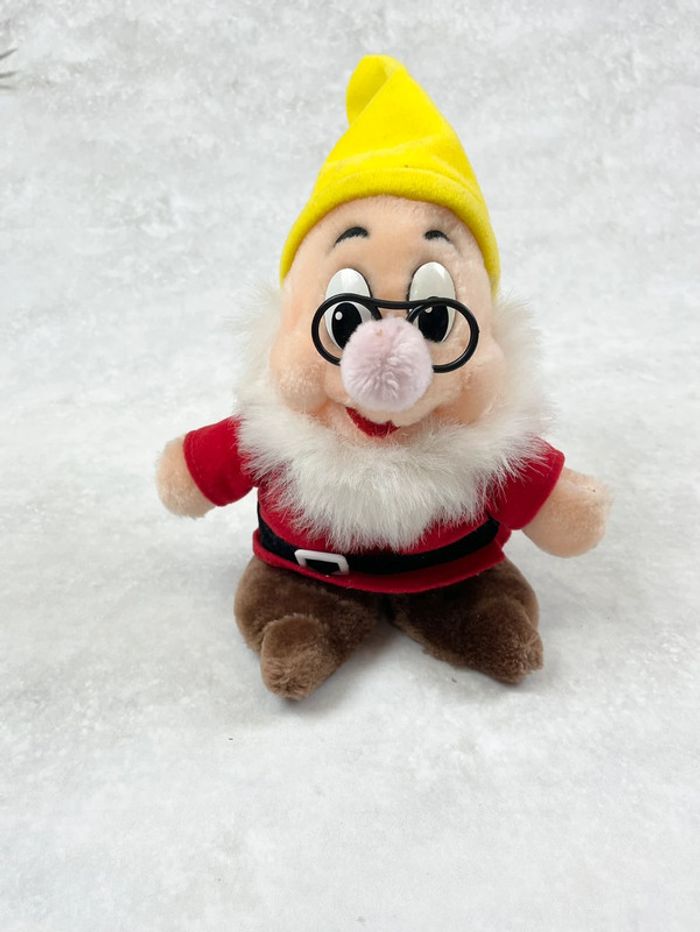 Peluche Disney Hasbro blanche neige nain Prof - photo numéro 4