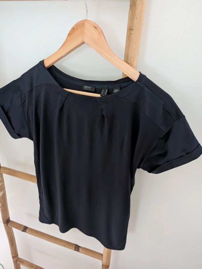 Haut esprit avec détails type soie - photo numéro 2