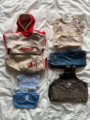 Joli lot de vêtements garçon 3 mois