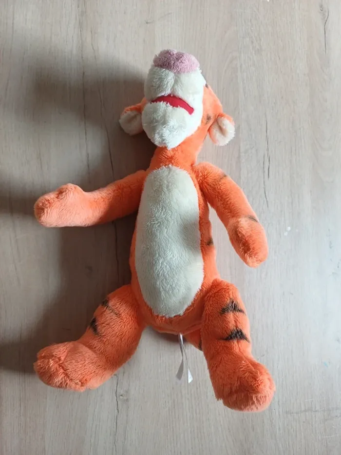 Peluche tigrou disney - photo numéro 2