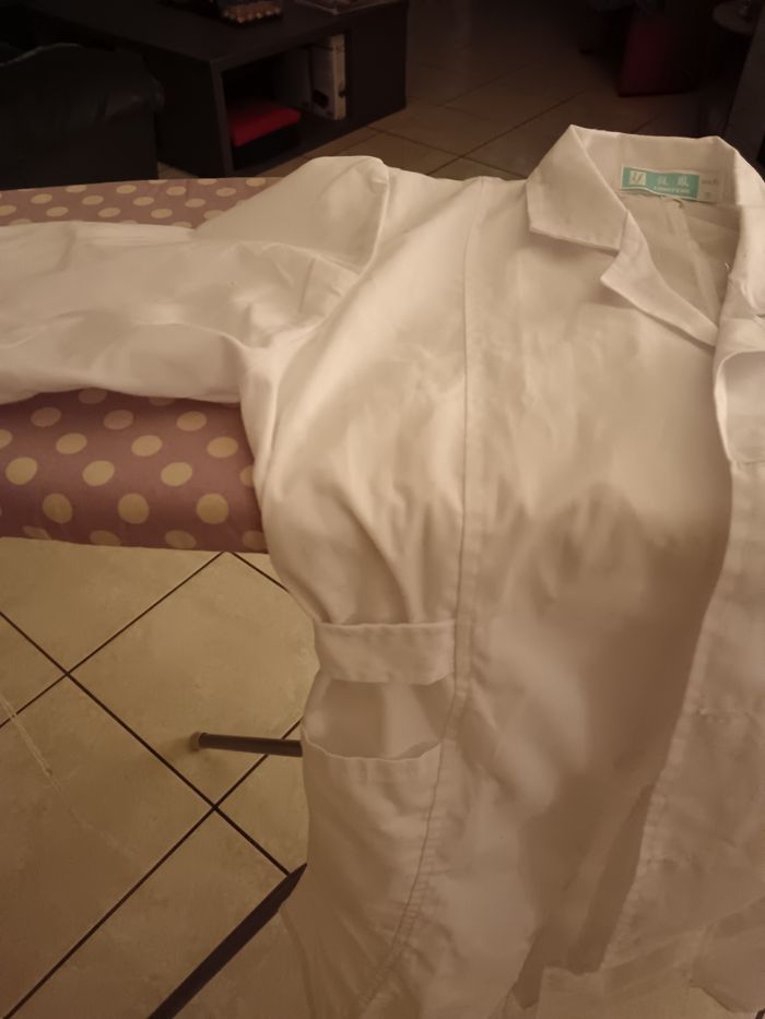 Blouse blanche - photo numéro 3