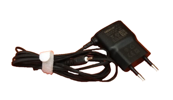 Chargeur Nokia Modèle : AC - 15E