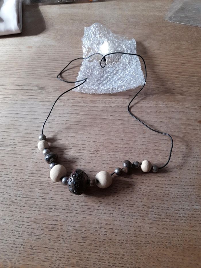 🟩Collier tour de cou pierre de la Guadeloupe