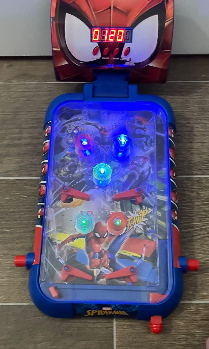 Spiderman flipper