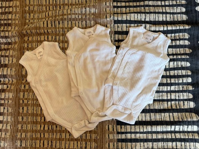 Lot de 3 bodies