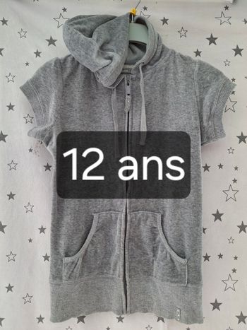 Gilet zippée manches courtes tout doux avec capuche  12 ans Tout Simplement