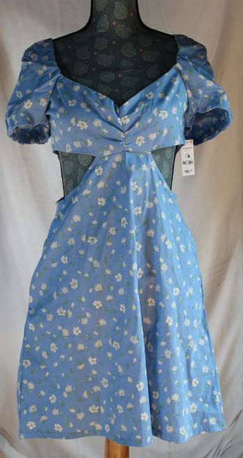 Magnifique robe bleu fleuri Ardene