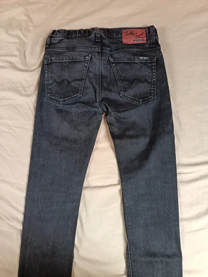 Lot garçon taille 12 ans jean et t-shirt ML Teddy Smith et 2 t-shirts Jack & Jones - photo numéro 3