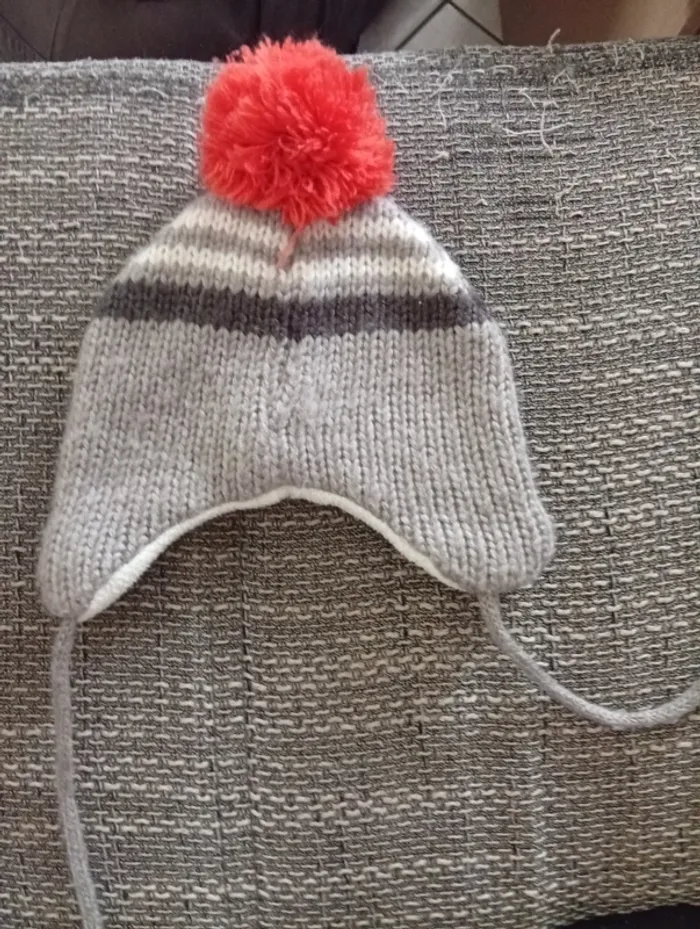 Bonnet - photo numéro 3