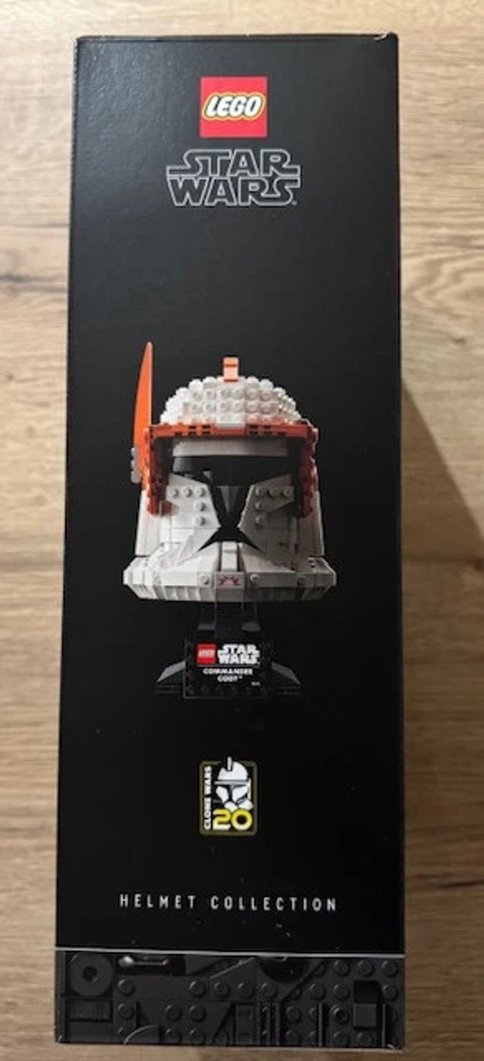 LEGO 75350 : Le casque du Commandant clone Cody - photo numéro 4