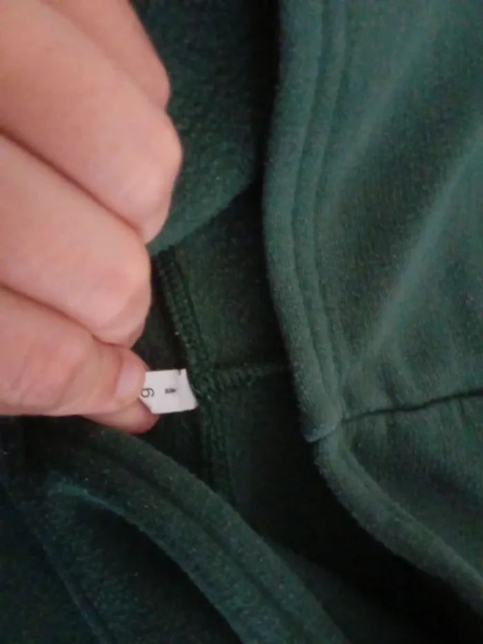 🌹pull a capuche 6 ans 🌹 - photo numéro 4