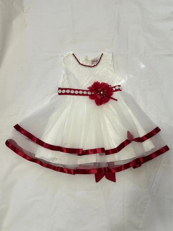 Robe festive pour bébé