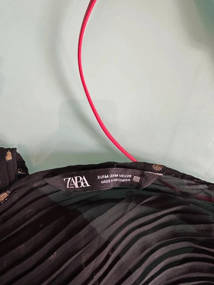 Robe noire et dorée Zara - photo numéro 3