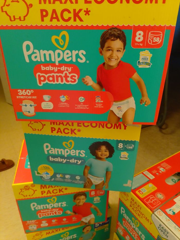 Couches Pampers pants et normals - photo numéro 5