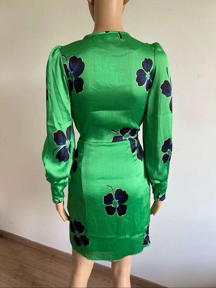 Robe verte neuve à manches longues Naf Naf taille 36 (valeur 80€) - photo numéro 5