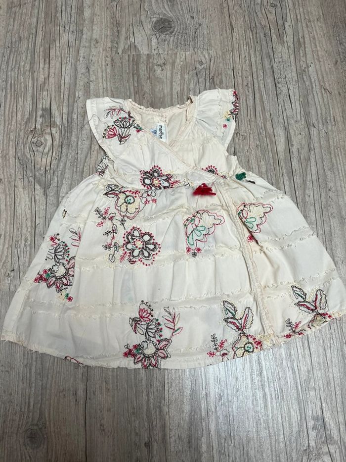 Très jolie robe marese taille 12 mois