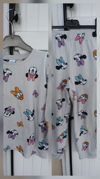 pyjama filles disney  taille 6/7 ans 