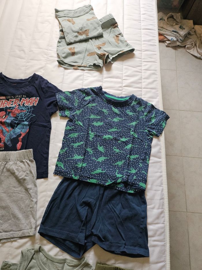 Lot pyjamas - photo numéro 2