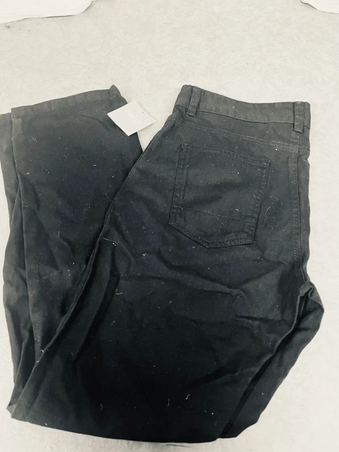 Jean noir homme taille 42 neuf avec étiquette - photo numéro 2