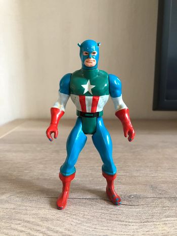 Figurine vintage Marvel secret wars 1984 France capitaine america