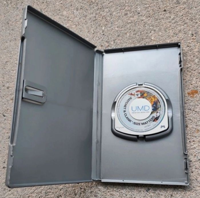 🎮 Ratchet & Clank : La Taille, Ça Compte – PSP - photo numéro 3