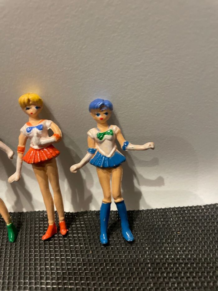 Sailor moon lot 3 figurines PVC vintages sailors Venus Mercury et Pluto pluton - photo numéro 4