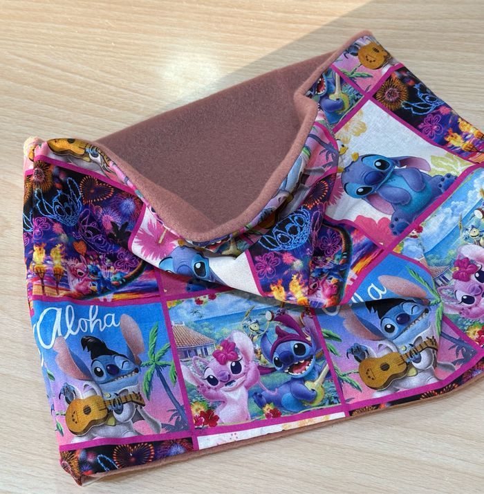 cache cou fille Stitch et Angel