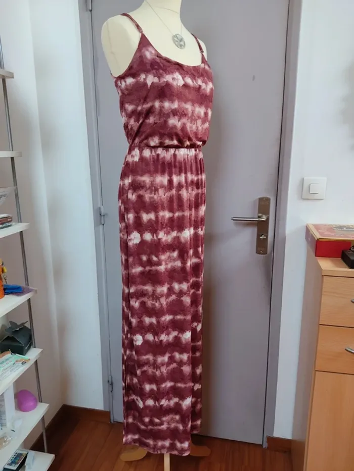 Très longue robe bordeaux et rose 38 M Ardene Neuve - photo numéro 2