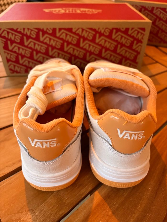 Vans Upland Vintage - Taille 37 - Neuves avec étiquette - photo numéro 6