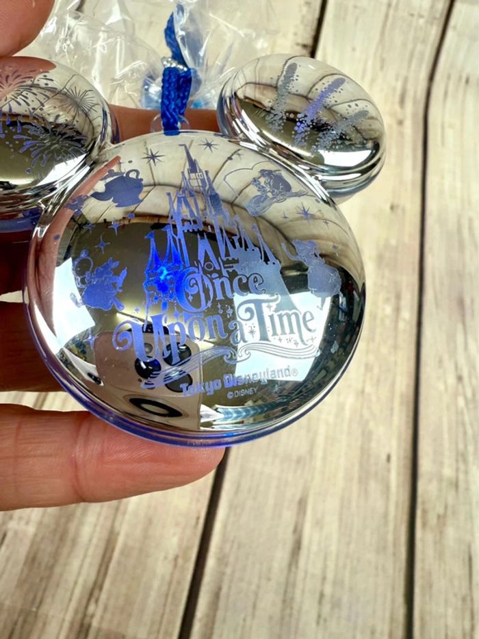 Tour de cou Tokyo Disney Resort Once Upon a Time  Pendentif lumineux