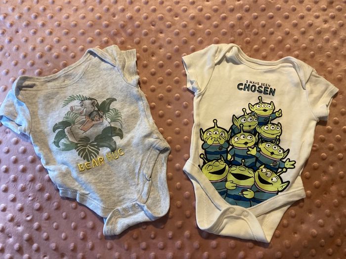 Lot de 2 bodies Disney 1 mois