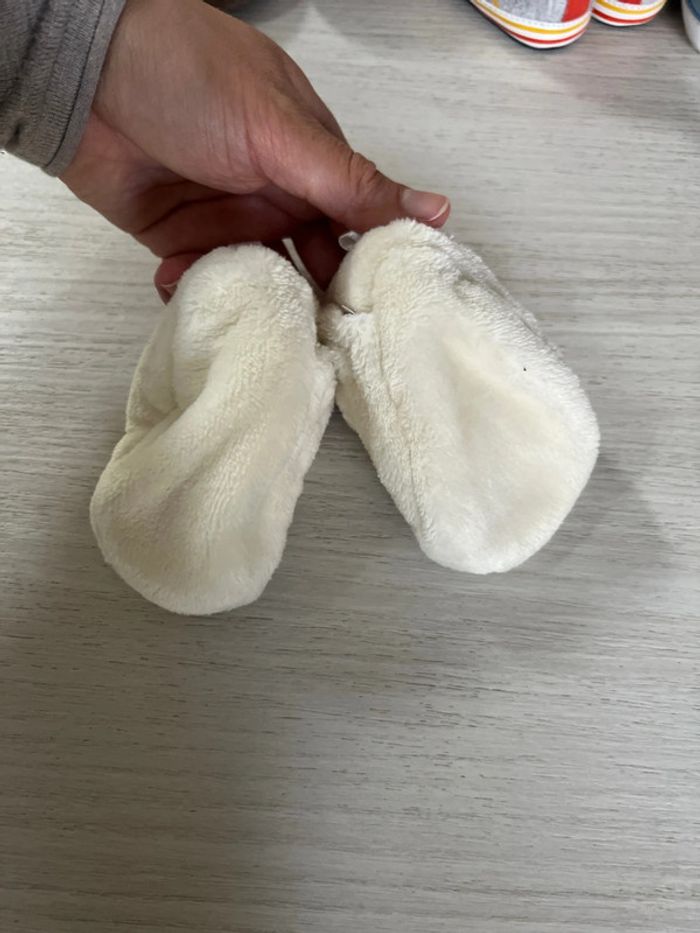 Lot 6 paires de chaussons bébé 0/6 mois - photo numéro 10