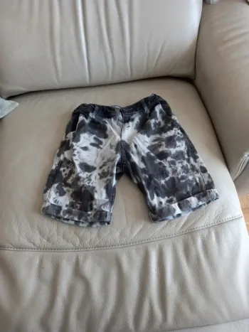 Short en jean kiabi noir et blanc taille xs