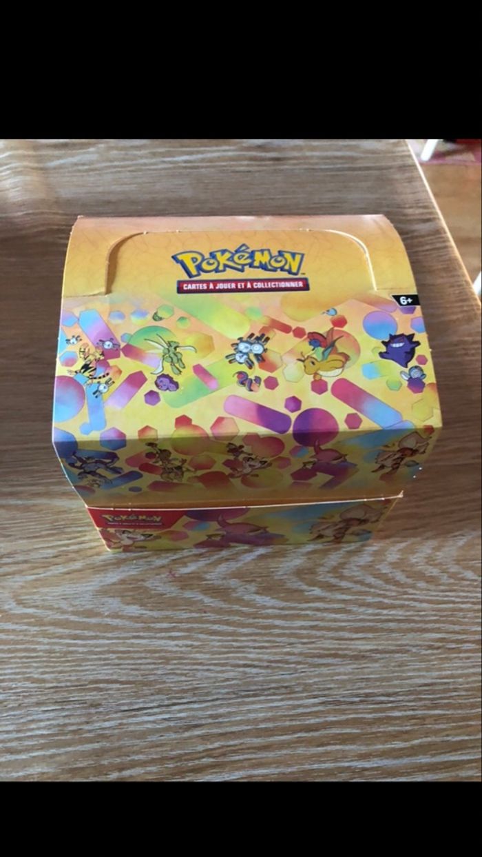 Display mini tin 151 Pokémon vide