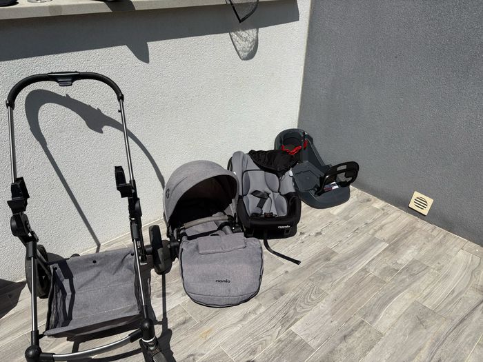 Poussette trio Nania Giulia (assise + cosy + base voiture) - photo numéro 2
