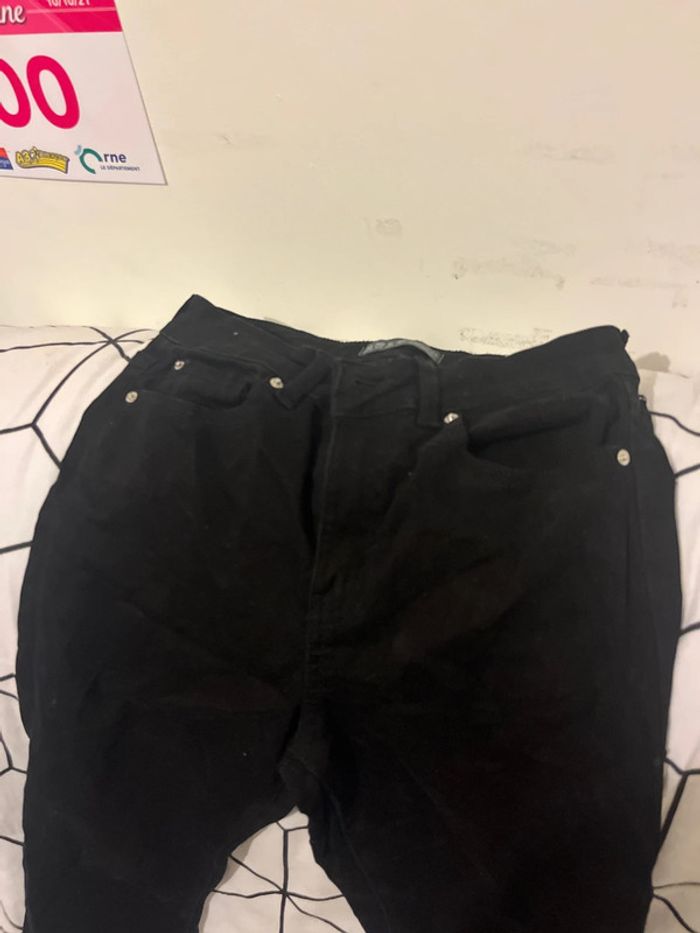 Jean noir - photo numéro 2