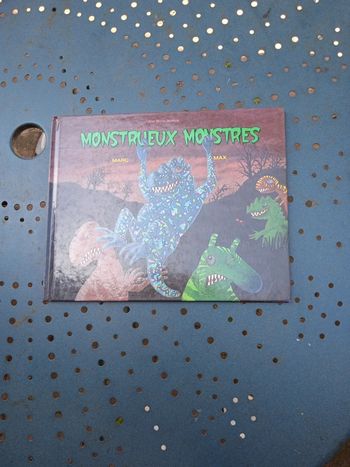 Monstrueux monstres.