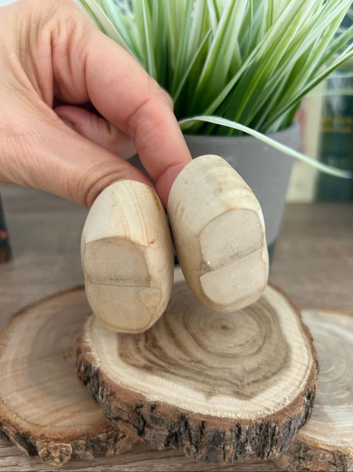 Lot de 2 sabots hollandais miniatures en bois – décor vintage, parfait état - photo numéro 8